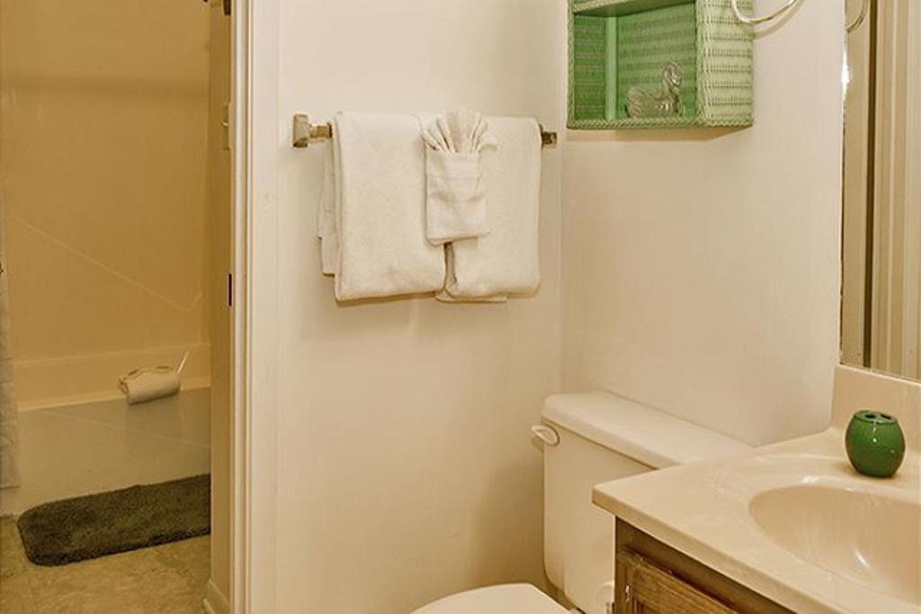 Photo of Bathroom in Laguna Beach