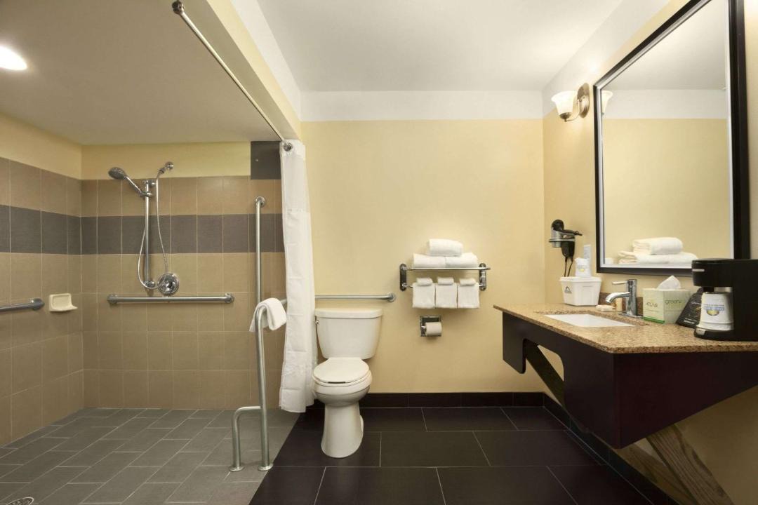 Photo of Bathroom in Fultondale