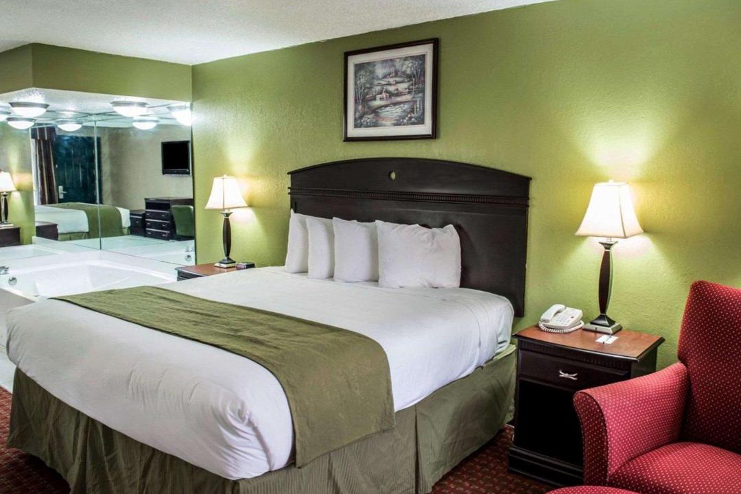 Photo of Bedroom in Chipley