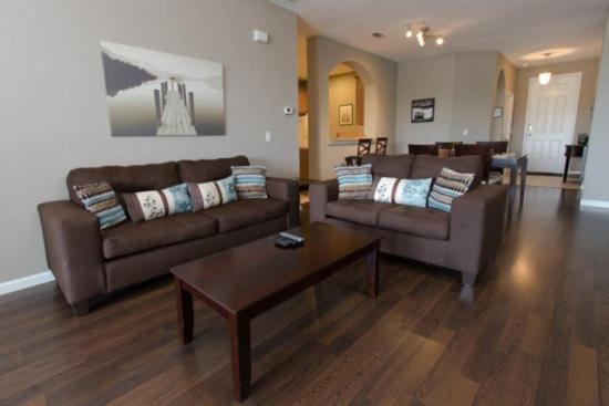 Photo of Livingroom in Trafalgar Village