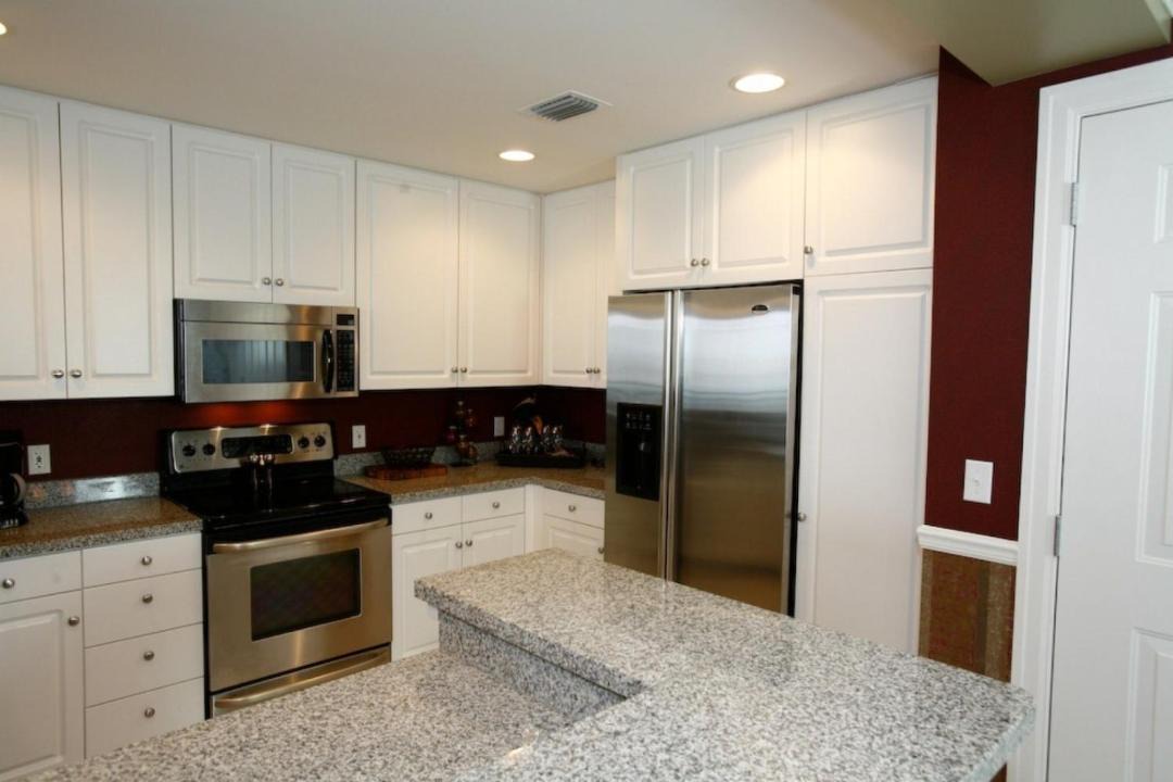 Photo of Kitchen in Silver Sands Beach