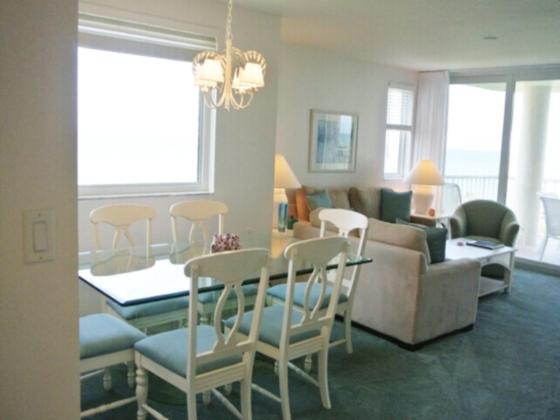 Photo of Livingroom in Park Shore