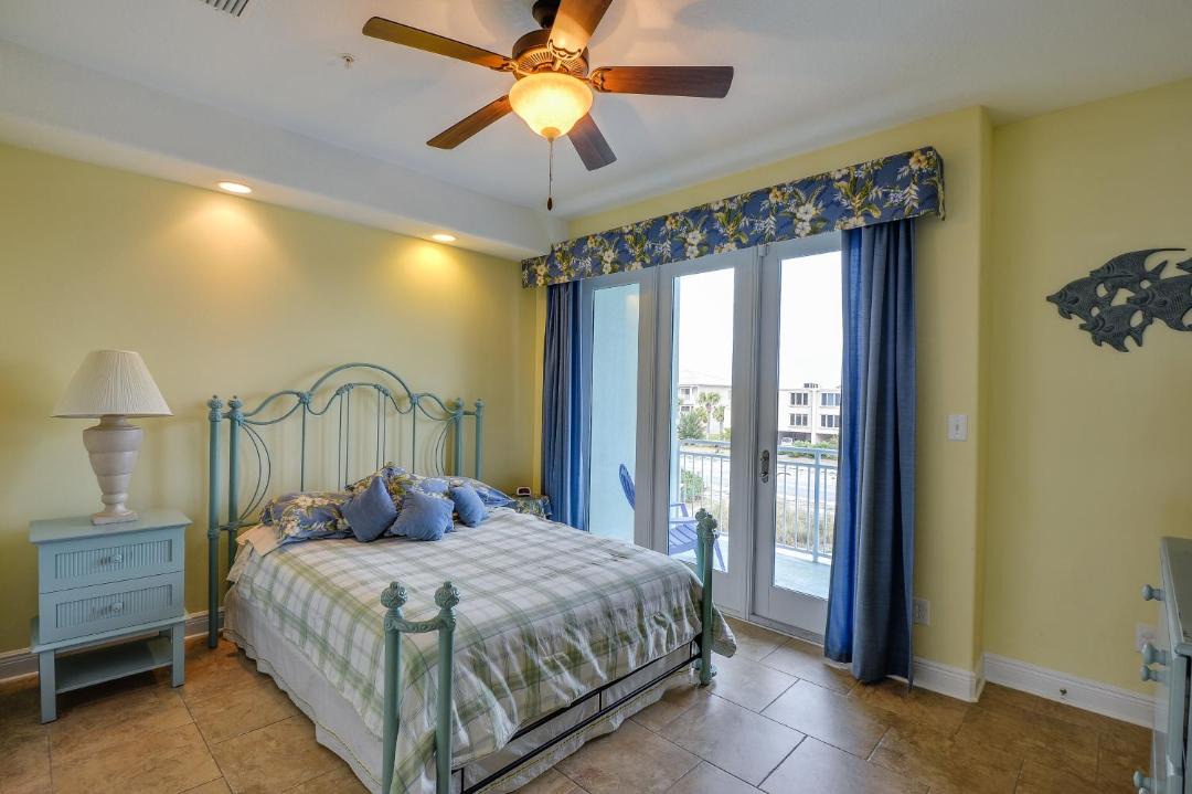 Photo of Bedroom in White Sands