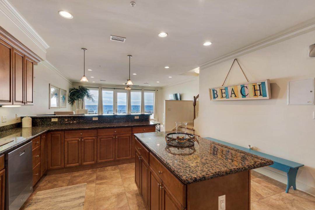 Photo of Kitchen in White Sands