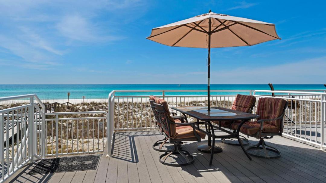 Photo of Patio Balcony in White Sands