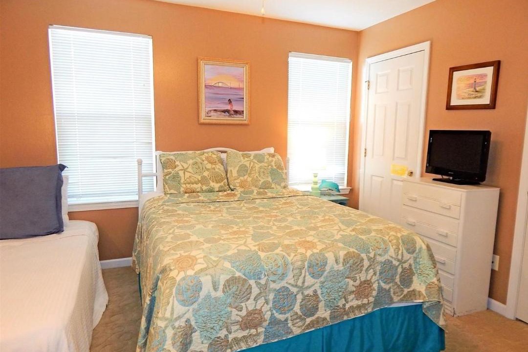 Photo of Bedroom in Dauphin Island