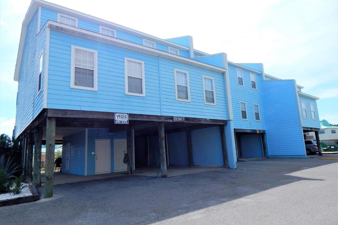 Photo of Buildings in Dauphin Island
