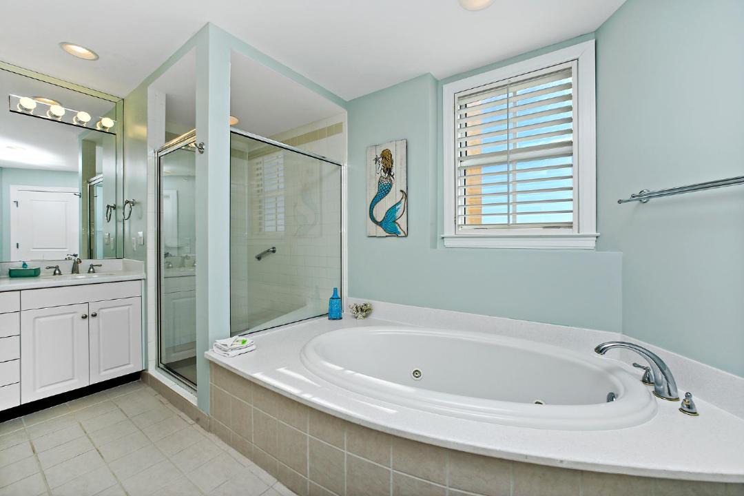 Photo of Bathroom in Silver Sands Beach
