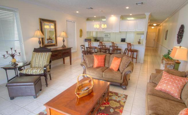 Photo of Livingroom in Silver Sands Beach