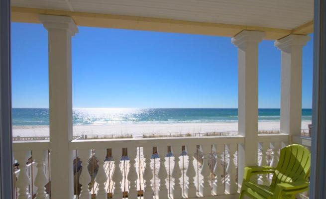 Photo of Patio Balcony in Silver Sands Beach