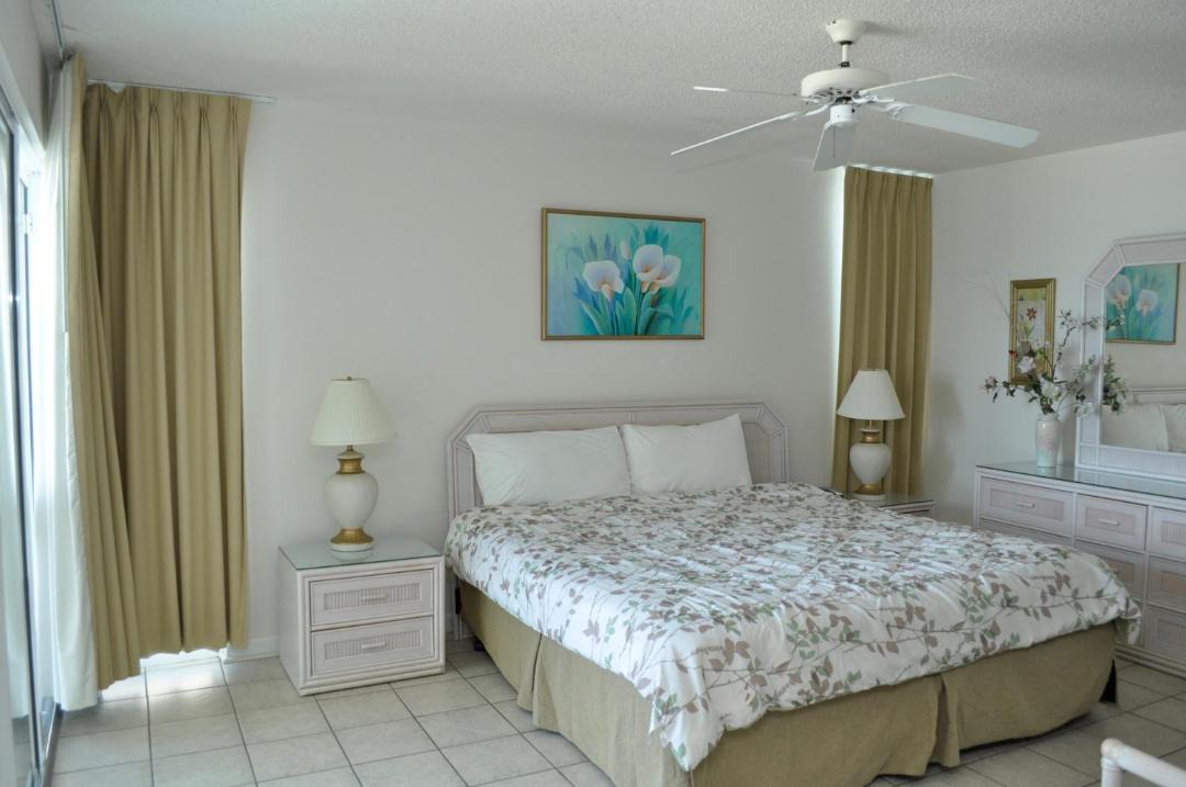 Photo of Bedroom in Long Beach