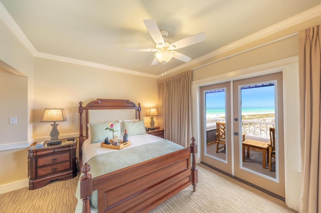 Photo of Bedroom in Crystal Beach