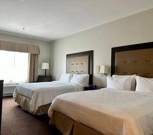 Holiday Inn Express Vancouver North Ihg Hotel 