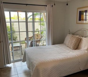 Alamanda Villas 