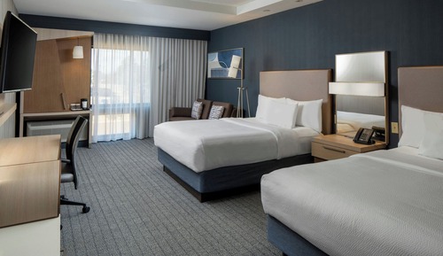 Room, 2 Queen Beds, Hearing Accessible