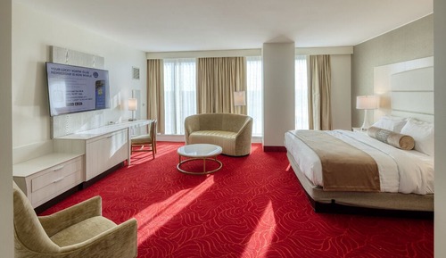 Junior Suite, 1 Queen Bed