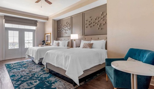 Deluxe Suite, 2 Queen Beds, Non Smoking (State House)