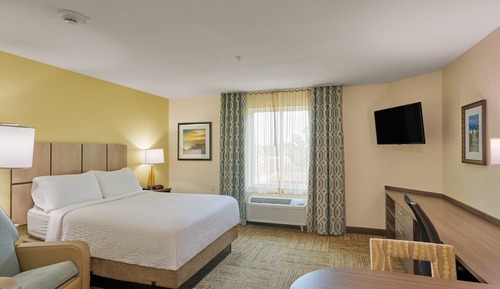 Studio Suite, 1 King Bed, Roll-in Shower (Mobility Accessible)