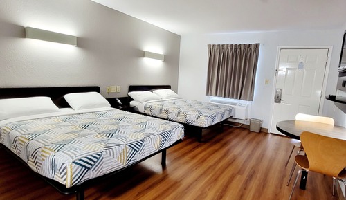 Standard Room, 2 Queen Beds, Non Smoking