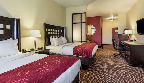 Suite, 2 Queen Beds, Non Smoking