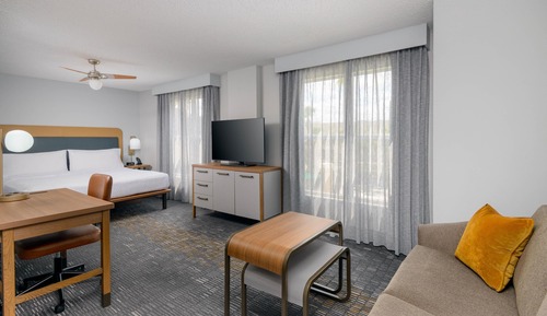 Studio Suite, 1 King Bed (Hearing)