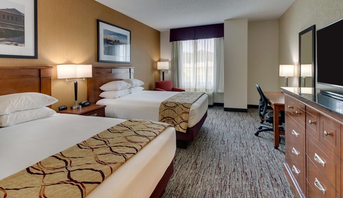 Room, 2 Queen Beds, Accessible (Upper Floor, Tub)