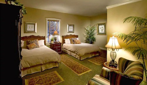 Coach Room 2 Queen Beds