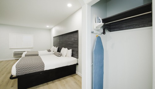 Standard Double Room, 2 Queen Beds, Non Smoking, Kitchenette