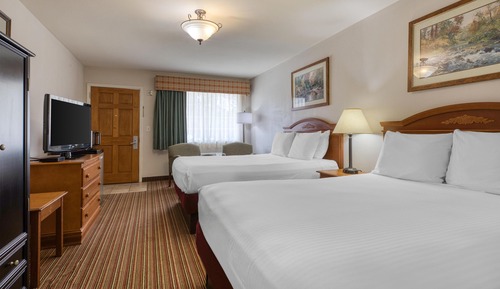 Standard Room, 2 Queen Beds, Accessible, Bathtub