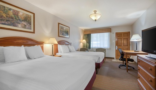 Standard Room, 2 Queen Beds, Smoking, Microwave