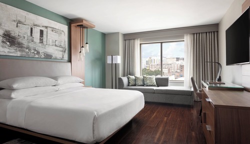 Club Room, 1 King Bed with Sofa bed