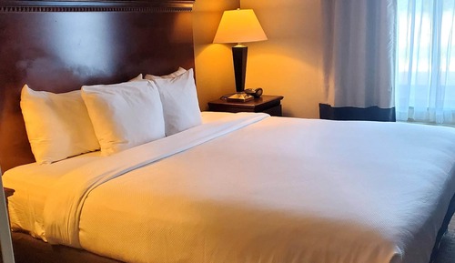 Suite, 1 King Bed with Sofa bed, Accessible, Non Smoking