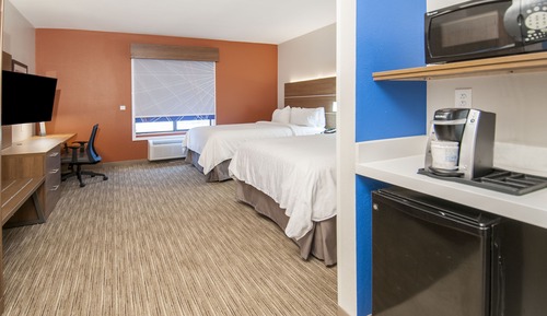Suite, 2 Queen Beds, Accessible (Mobility, Accessible Tub)