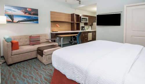 Studio, 1 King Bed with Sofa bed