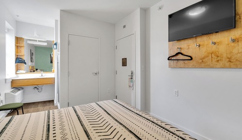 Signature Room, 1 Queen Bed