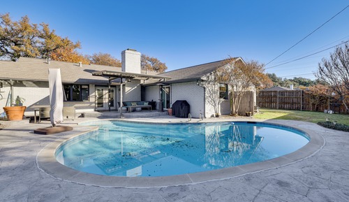 House (4 Bedrooms)