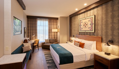 Room, 1 King Bed, Mobility Accessible, Tower (Hearing Accessible, Roll-In Shower)