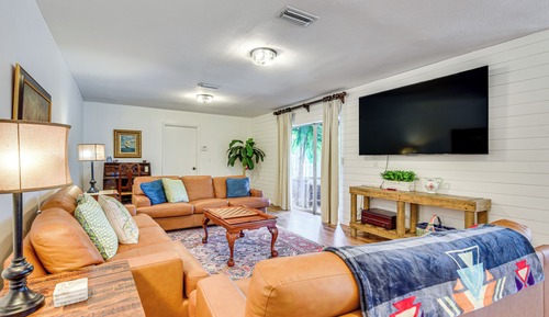 House (2 Bedrooms)