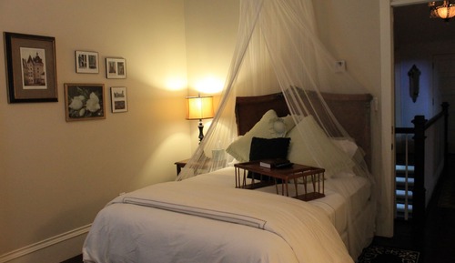 Suite, 1 Queen Bed, Private Bathroom (Charleston Square)