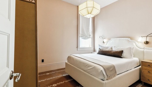 Premier Apartment