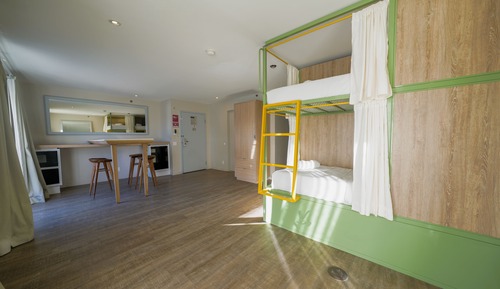 Bed in 8-Bed Mixed Dorm