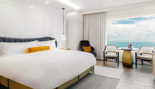 Room, 1 King Bed, Partial Ocean View