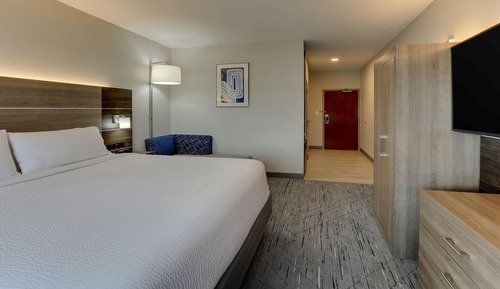 Standard Room, 1 King Bed