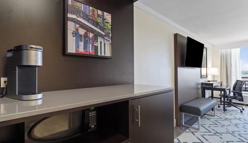 Standard Room, 1 King Bed (Hideaway)
