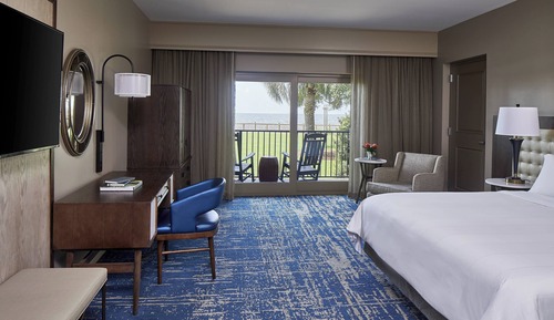 Grand Room, 1 King Bed (Hearing Accessible)