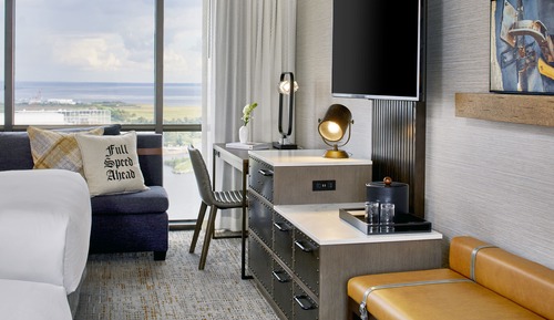 Deluxe Room, 2 Queen Beds, River View (Mobility Accessible, Tub)