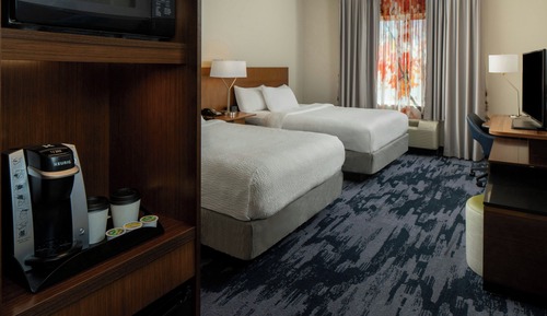 Room, 2 Queen Beds, Accessible Bathtub