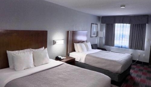 Queen Room with Two Queen Beds - Non-Smoking