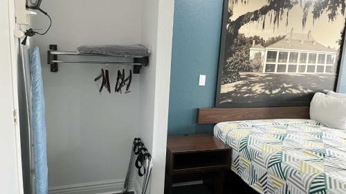 King Room - Non-Smoking