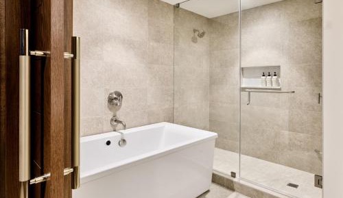 Executive Suite 1 King Bed